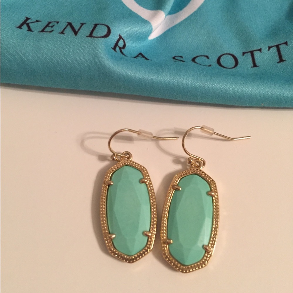 Kendra Scott Dani Earrings