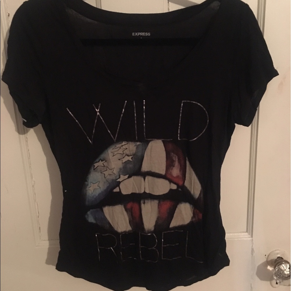 Graphic tee