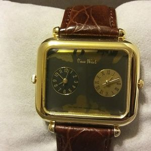 Mens vintage Pierre Nicole 2 time zone mens watch
