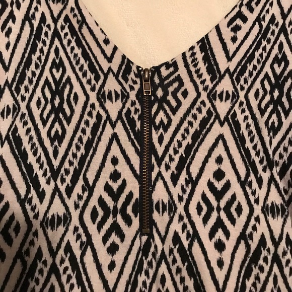 Sold - Picture 3 of 3