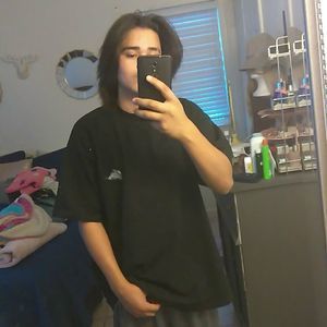 Meet your Posher, Santos