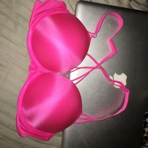 Victoria's Secret bombshell front clasp bra 34b