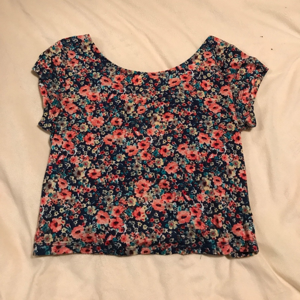 Floral crop top.