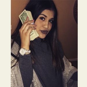 Meet your Posher, Jessica