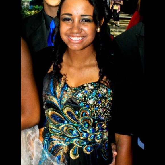 Prom/Homecoming Dress - Picture 2 of 3