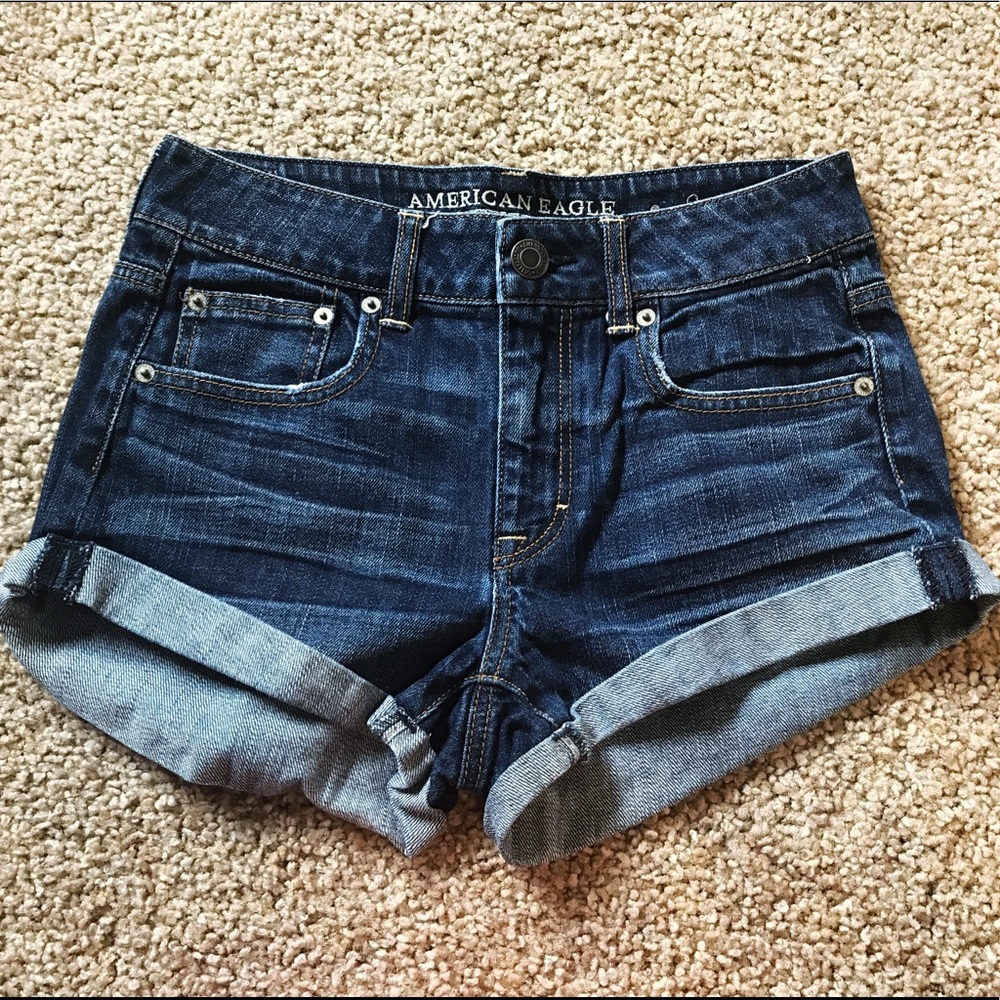 High-waisted AEO denim shorts