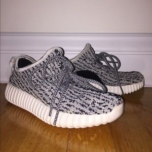 Yeezy Boosts LOOK ALIKE