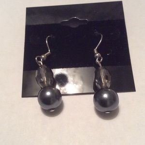 Grey faux pearl earrings