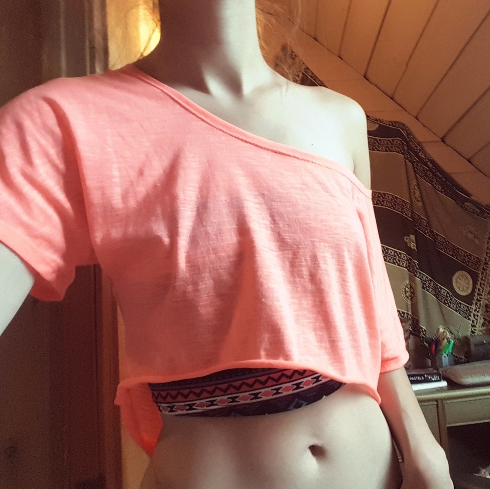 ***donated Hot pink crop top