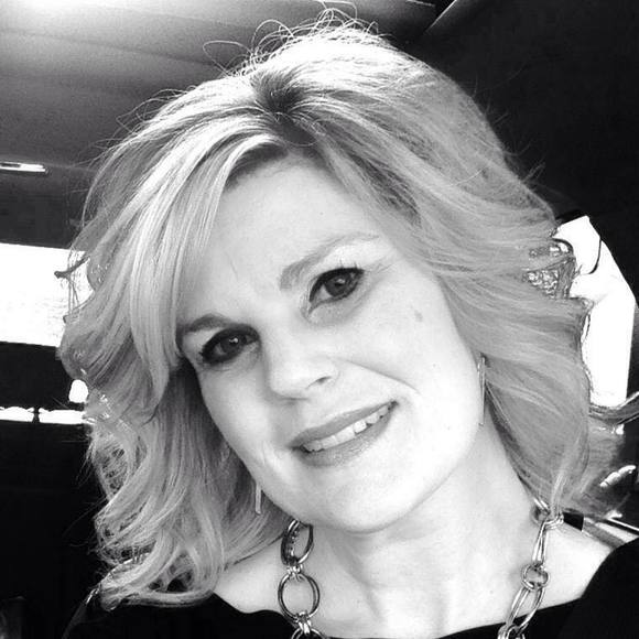 Meet your Posher, Paula - Picture 1 of 1