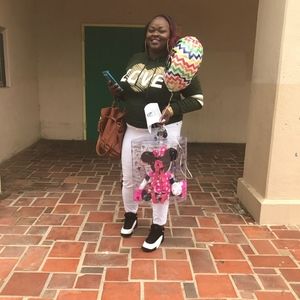 Meet your Posher, Tiffany