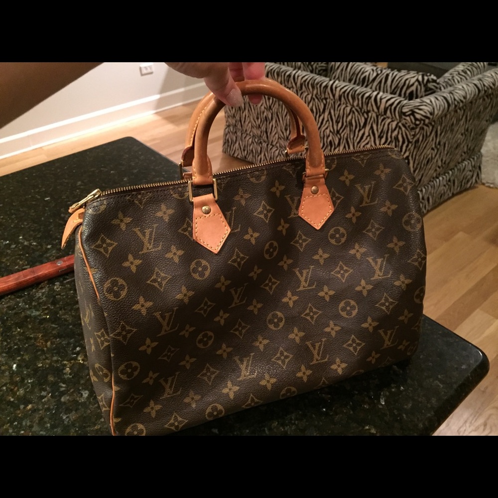 Louis Vuitton Speedy 35