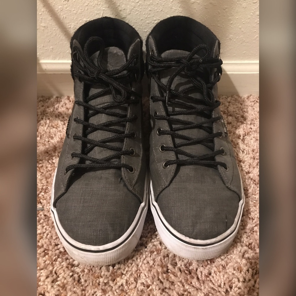Men's high tops