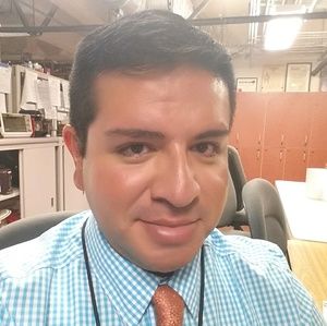 Meet your Posher, Alejandro