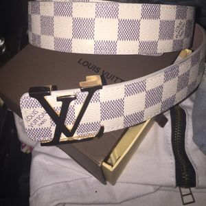 Louis Vuitton belt 🔥