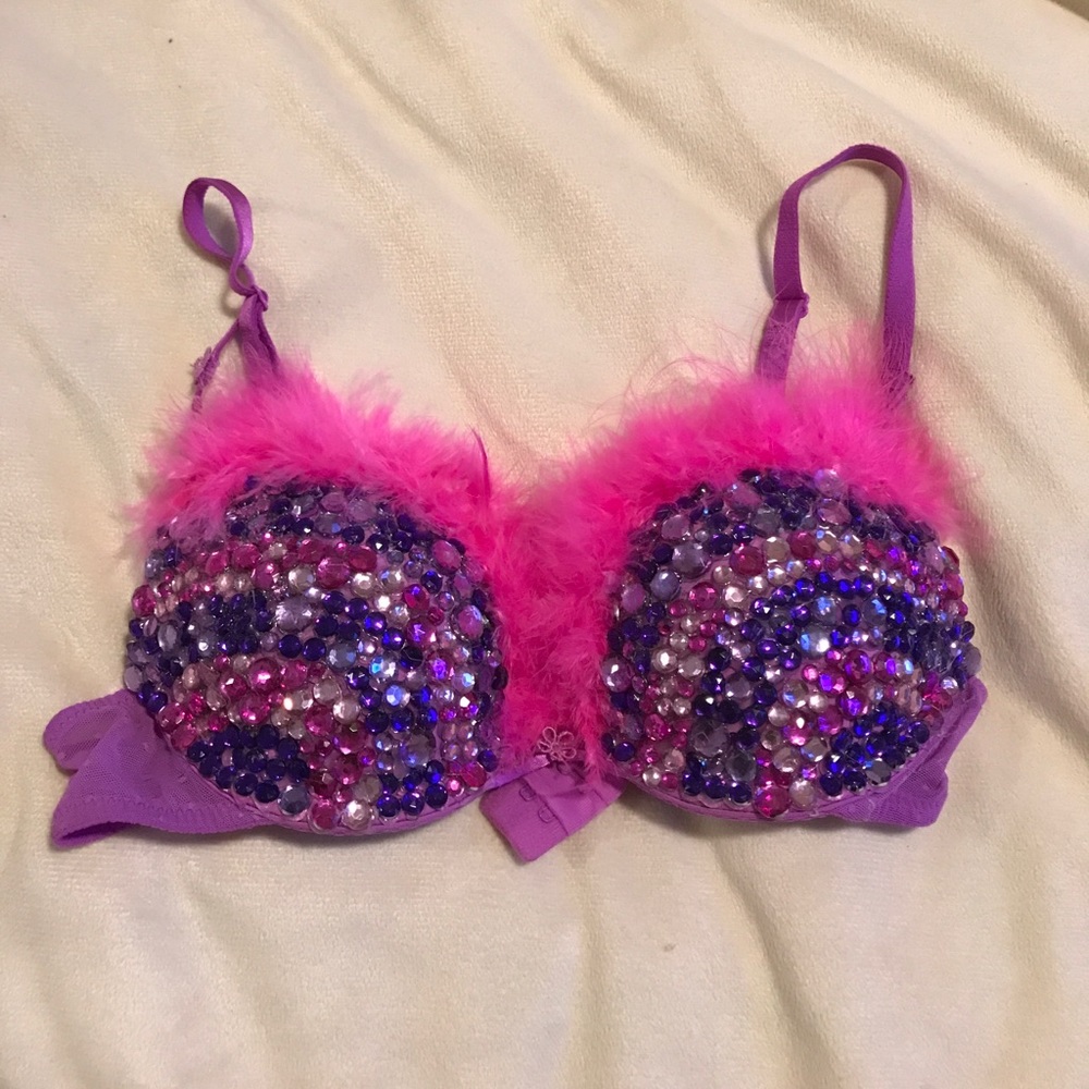 Rave bra