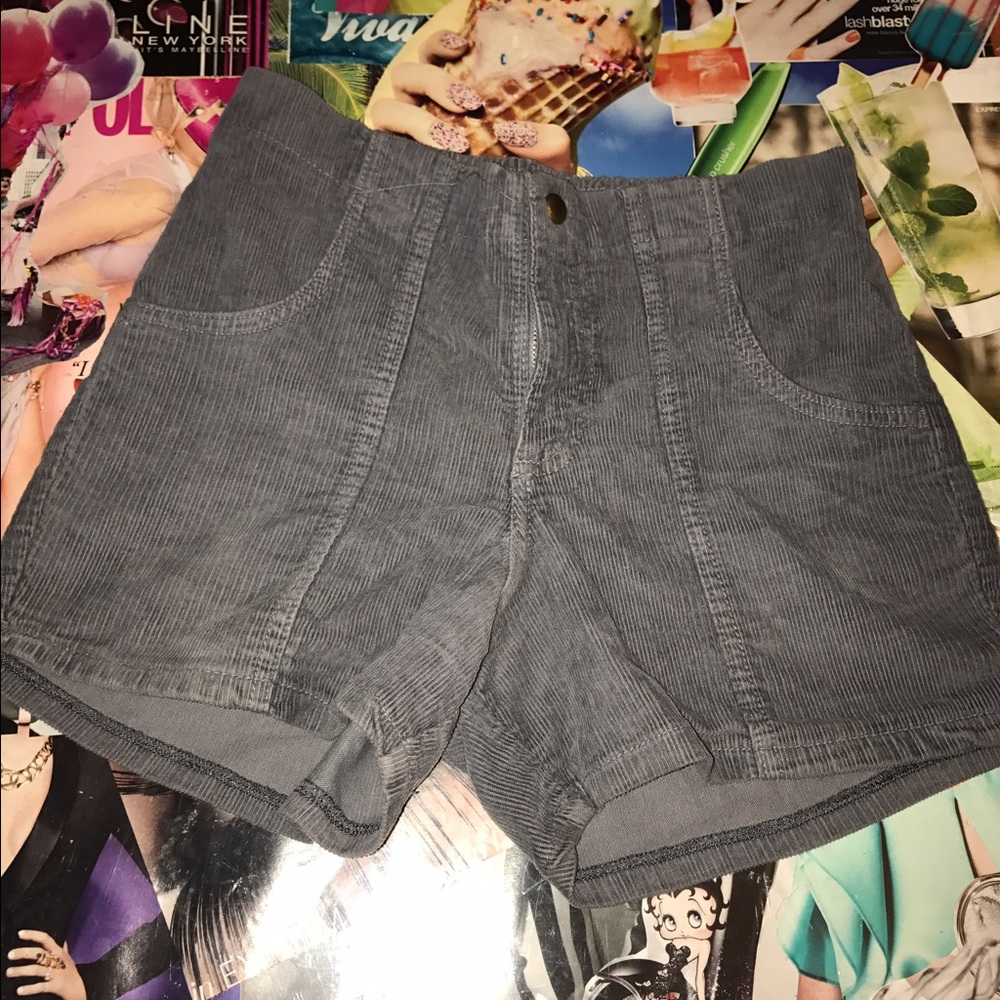 High waisted Corduroy Shorts