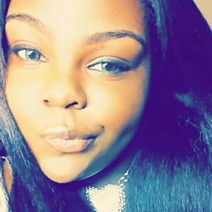 Meet your Posher, Ikendria