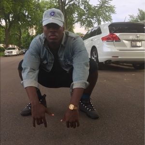 Meet your Posher, Dwight