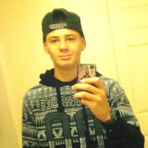 Meet your Posher, Julio