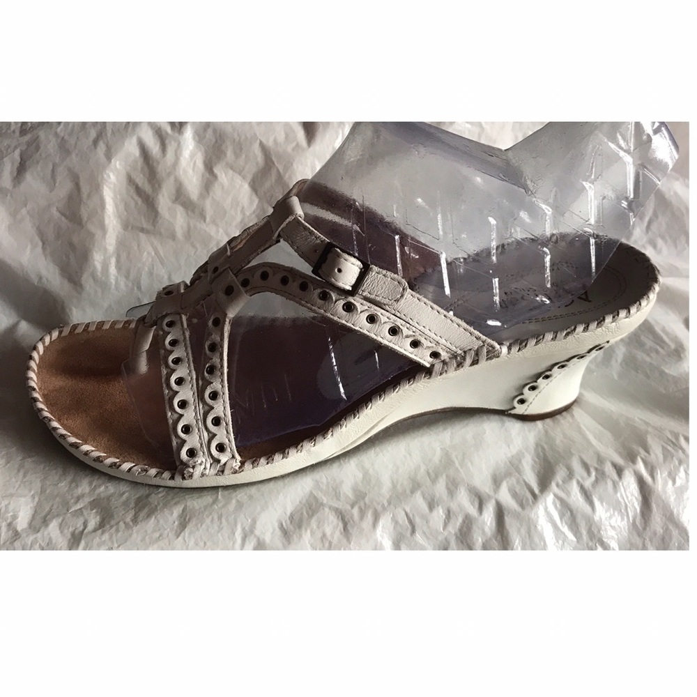 Clarks artisan sandles