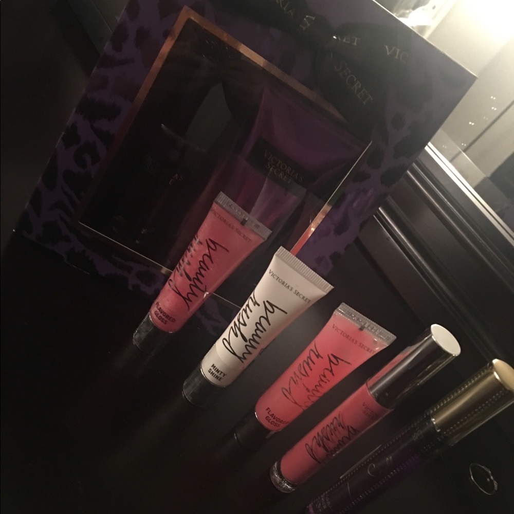 Victoria secret lipstick