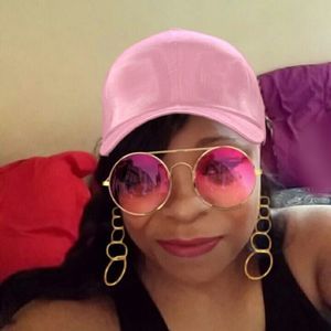 Meet your Posher, Tracey