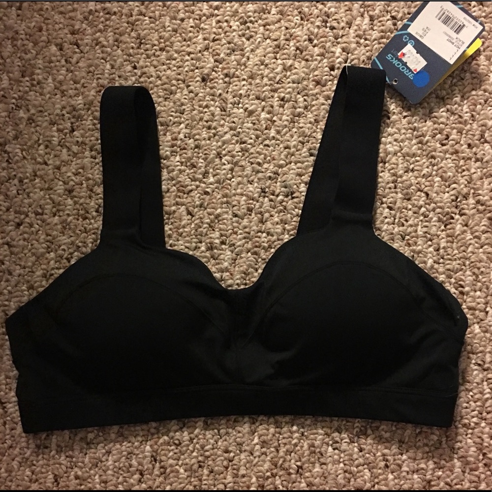 Brooks moving comfort sports bra