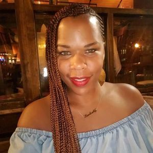 Meet your Posher, Kimberly