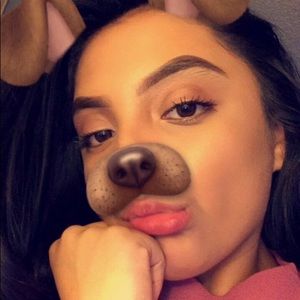 Meet your Posher, Kimberly