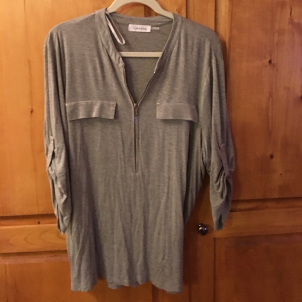 Calvin Klein grey knit top