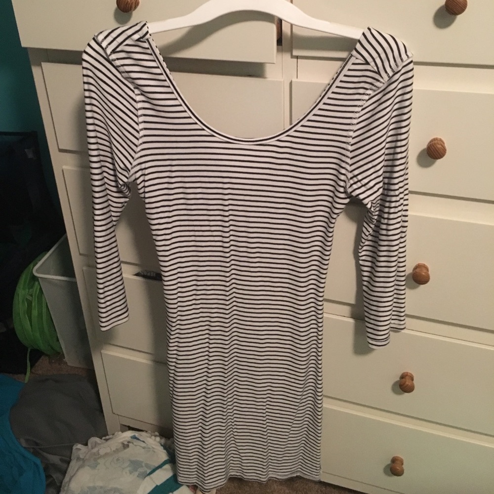 White and black stripped body con dress open back
