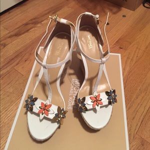 Beautiful Michael Kors sandals!