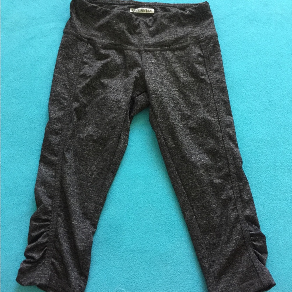 Forever 21 Grey Crop Leggings Capris XS