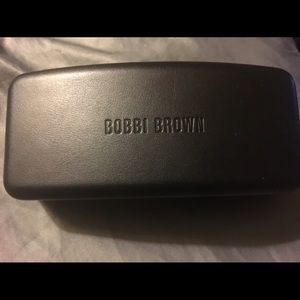 Bobbi Brown Sunnie Case!