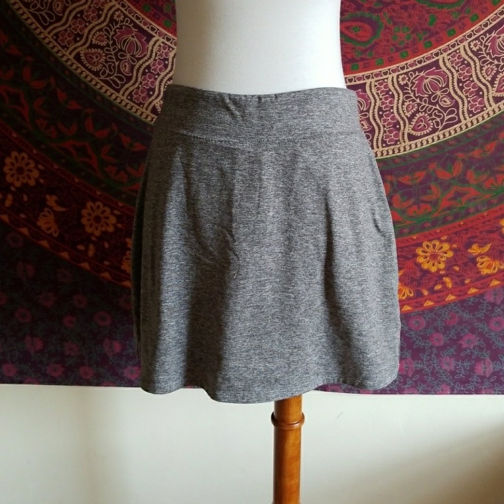 Heather gray skort