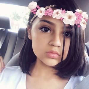 Meet your Posher, Alexandra