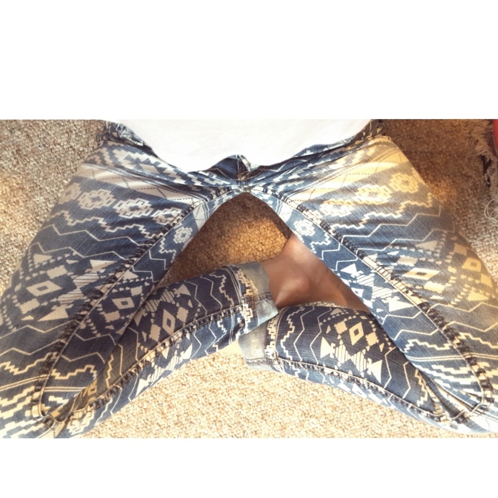 ***donated Aztec patterned skinny jeans