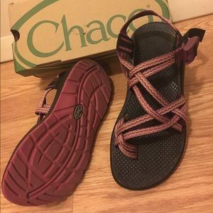 Chacos Size 7