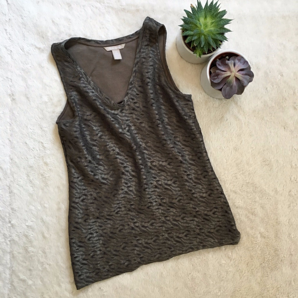 Banana Republic olive green lace v-neck - Size S