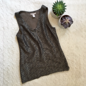 Banana Republic olive green lace v-neck - Size S