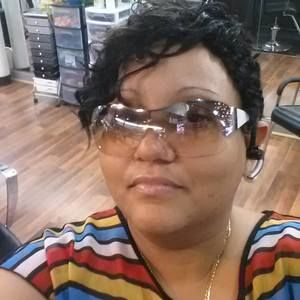 Meet your Posher, Lea