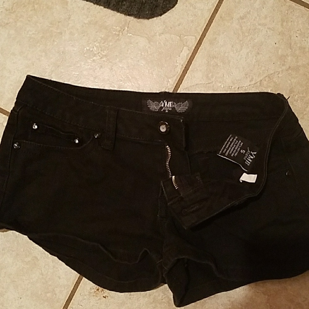 YMI jeans black shorts