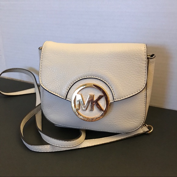 71 michael kors handbags preowned preloved 71 michael kors handbags preowned preloved