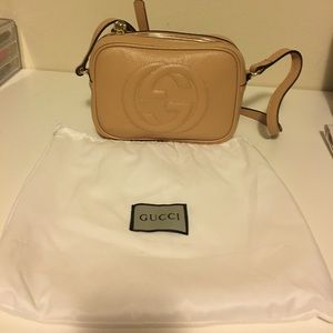 Beige shoulder bag
