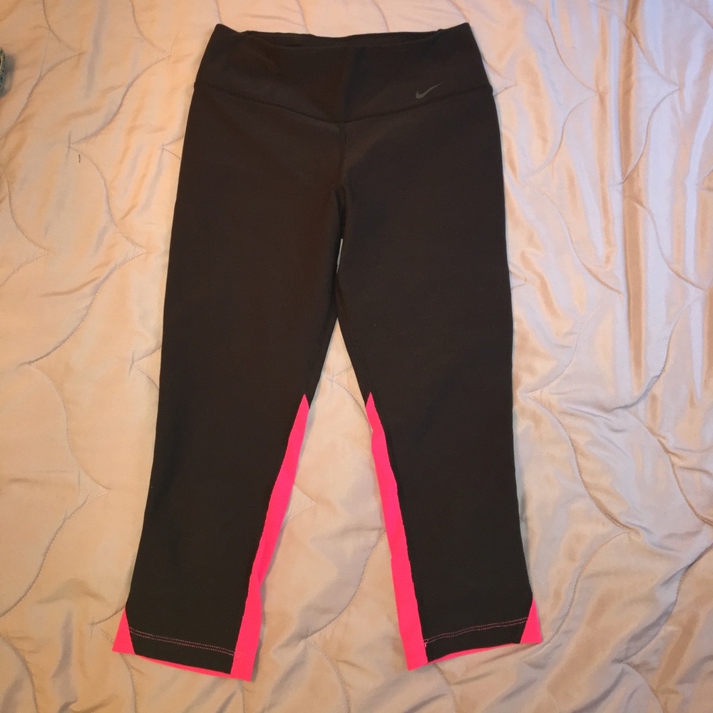 Nike dri-fit cropped leggings