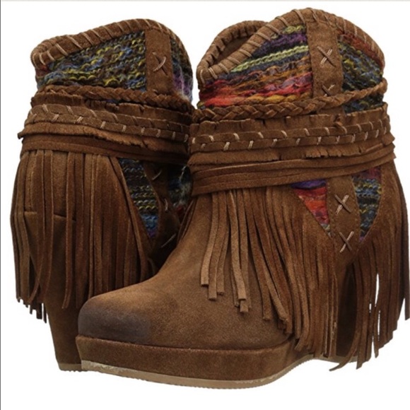 Tan Fringe Boho Chic Wedge Bootie - Picture 4 of 4