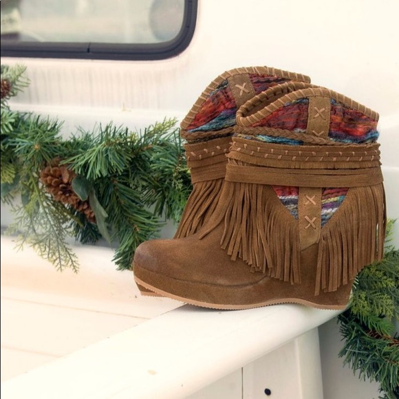 Tan Fringe Boho Chic Wedge Bootie - Picture 2 of 4