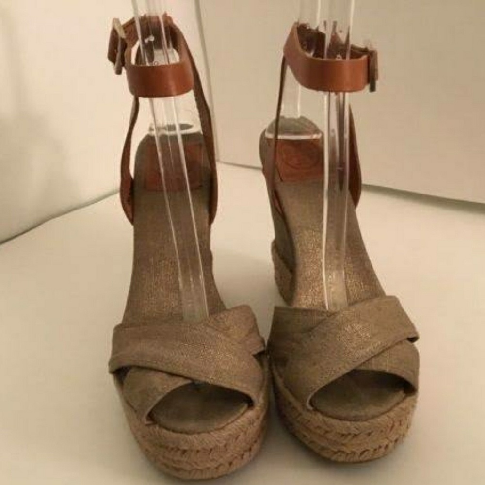 Lovely like new Tory Burch wedges made in Spain
