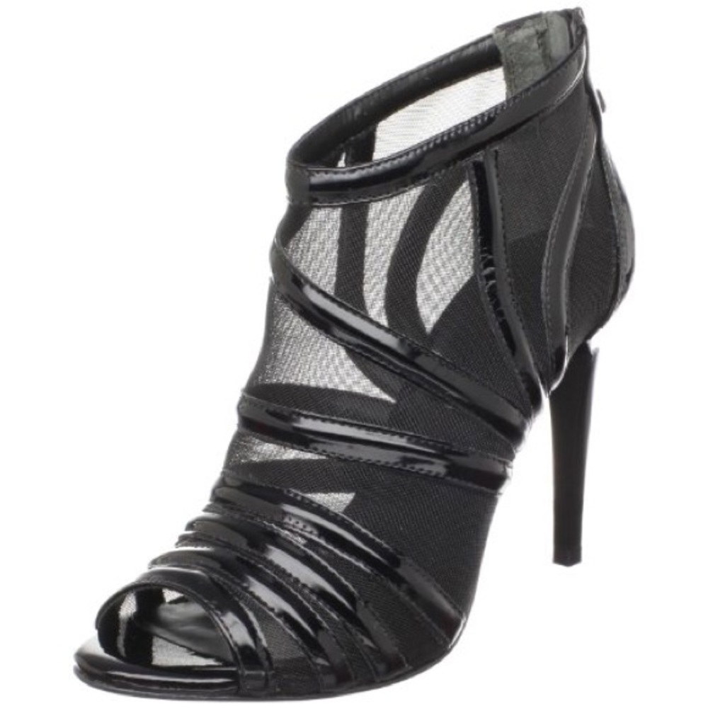 BRAND NEW BCBG MAXAZRIA Black leather BOOTIE HEELS - Picture 2 of 7